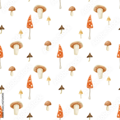 Watercolor seamless pattern mushrooms.
