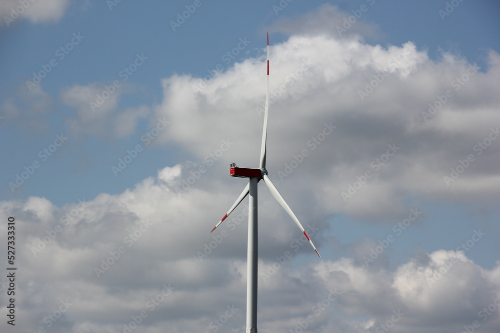 A wind turbine or wind turbine transforms the wind energy into electrical energy A wind turbine or wind turbine transforms the wind energy into electrical energy