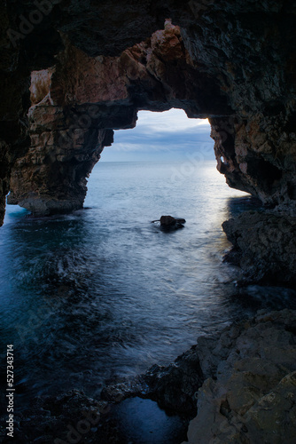 The cove of the Cueva dels Arcs in Alicante