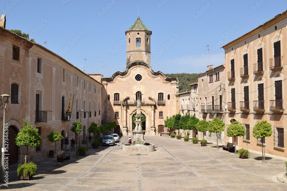 Monasterio de las Santas Cruces en Aiguamurcia Tarragona España
