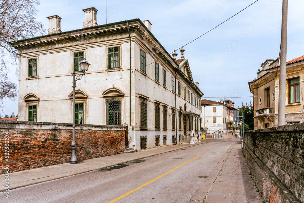 Rear of palazzo Vecchia-Romanelli in Vicenza seen from the top level street. Rear of palazzo Vecchia-Romanelli in Vicenza seen from the top level street.