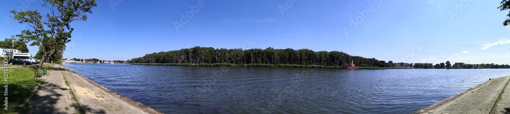 Am Liwia Łuża (Eiersberger See) in Nichorze an der Ostsee in Polen 