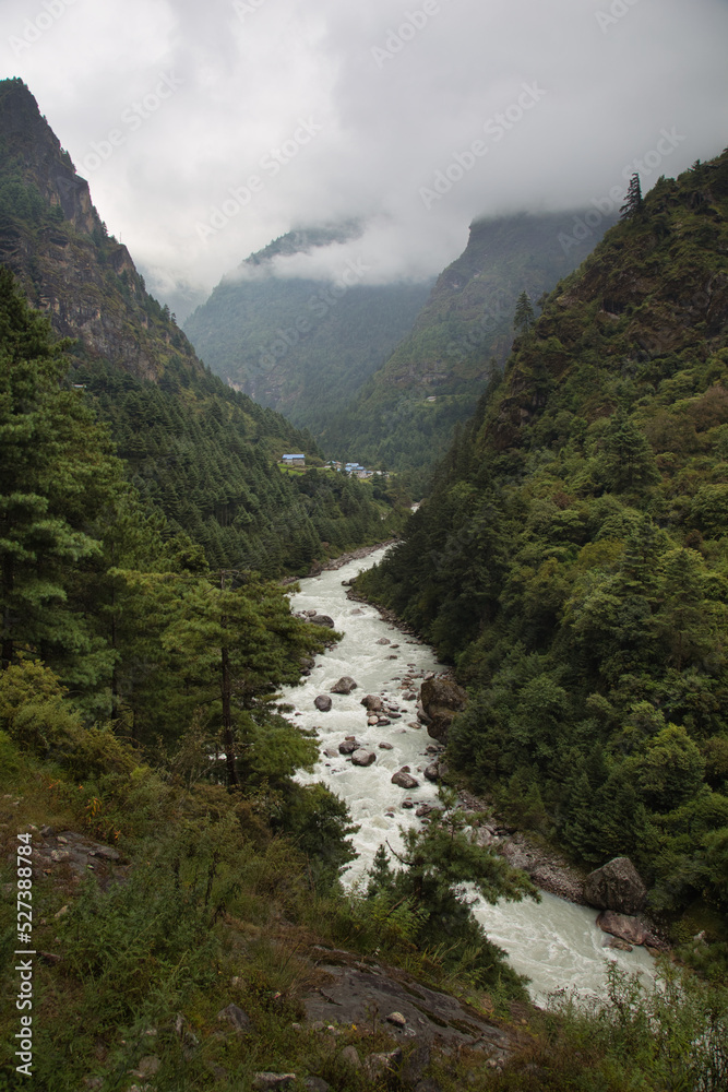 Obraz premium Everest base camp trek. Sagarmatha national park, Nepal.
