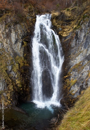 waterfall in the mountains © Aroa