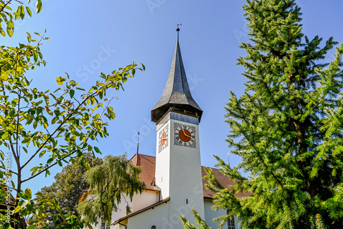 Sigriswil, Kirche, Dorf, Dorfkirche, Kirchturm, Thunersee, Alpen, Wanderweg, Aussichtspunkt, Berner Oberland, Berner Alpen, Sommer, Schweiz photo