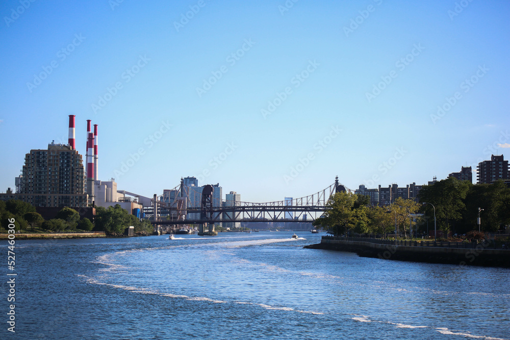 Obraz premium view of the river thames