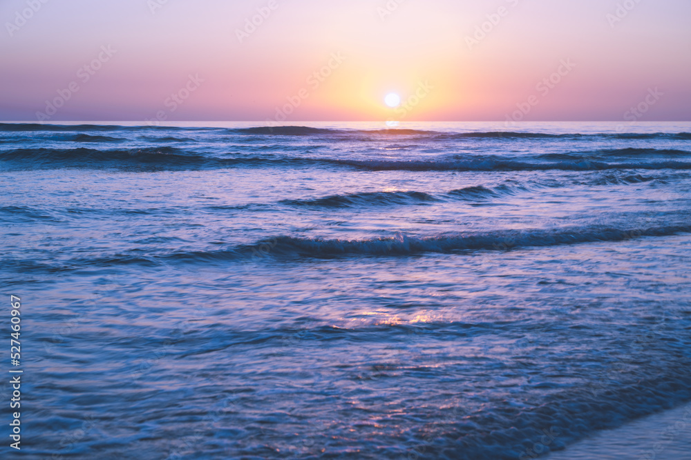 Obraz premium Sea sunset on beach