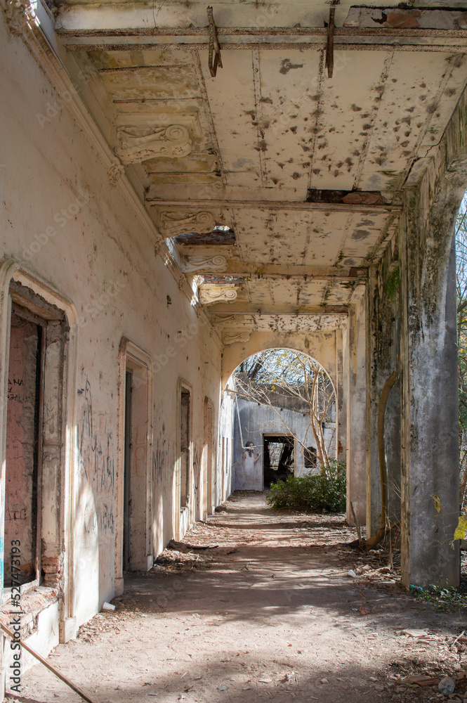 Obraz premium old stone corridor
