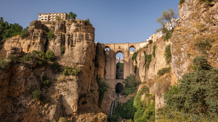 Canvas schilderij Ronda Puente Nuevo Uitzicht op Ronda en El Tajo kloof  © Marco
