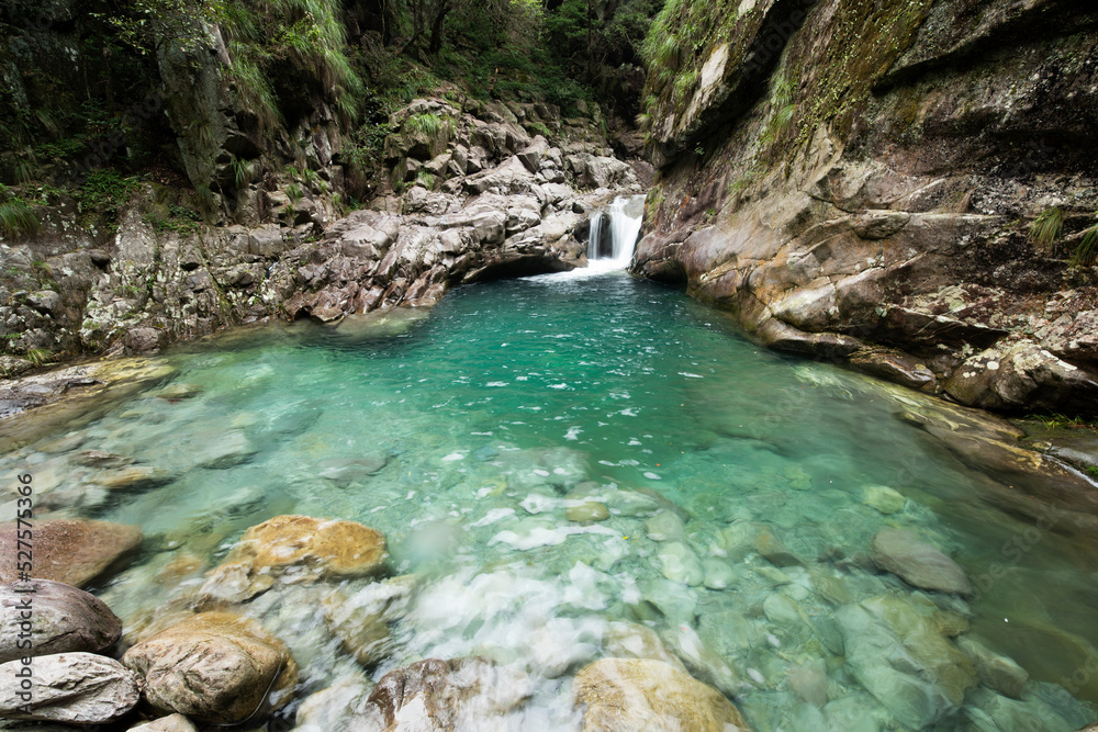 Naklejka premium waterfall in the mountains