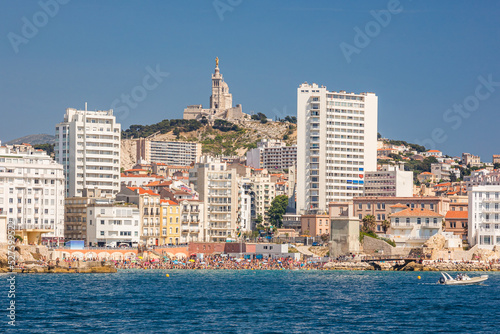 Foto Plage des Catalans beach in Marseille seen from the Mediterranean sea