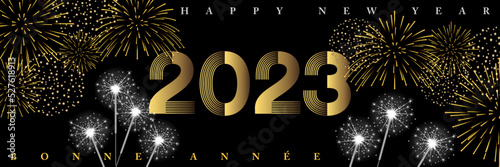 2023 - Bannière pour fêter le nouvel an dans une ambiance de fêtes nocturnes avec des feux d’artifices et des cierges magiques - Texte Français, anglais, traduction : bonne année.