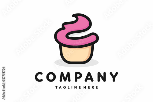 cupcake logo with letter C concept