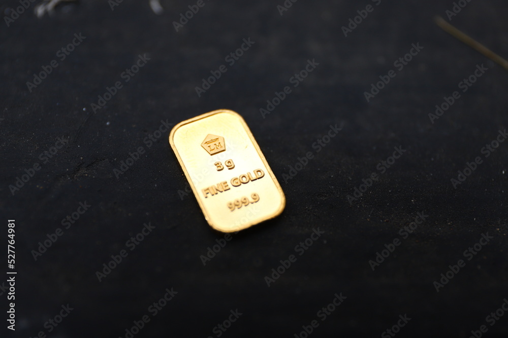 Fine gold bar (goldbar) weighing 3 grams Fine gold bar (goldbar) weighing 3 grams