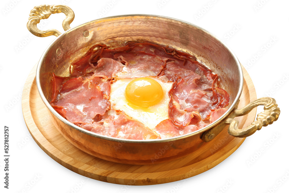 Eggs in a pan with beef bacon isolated, turkish breakfast sahanda pastırmalı yumurta - obrazy, fototapety, plakaty 