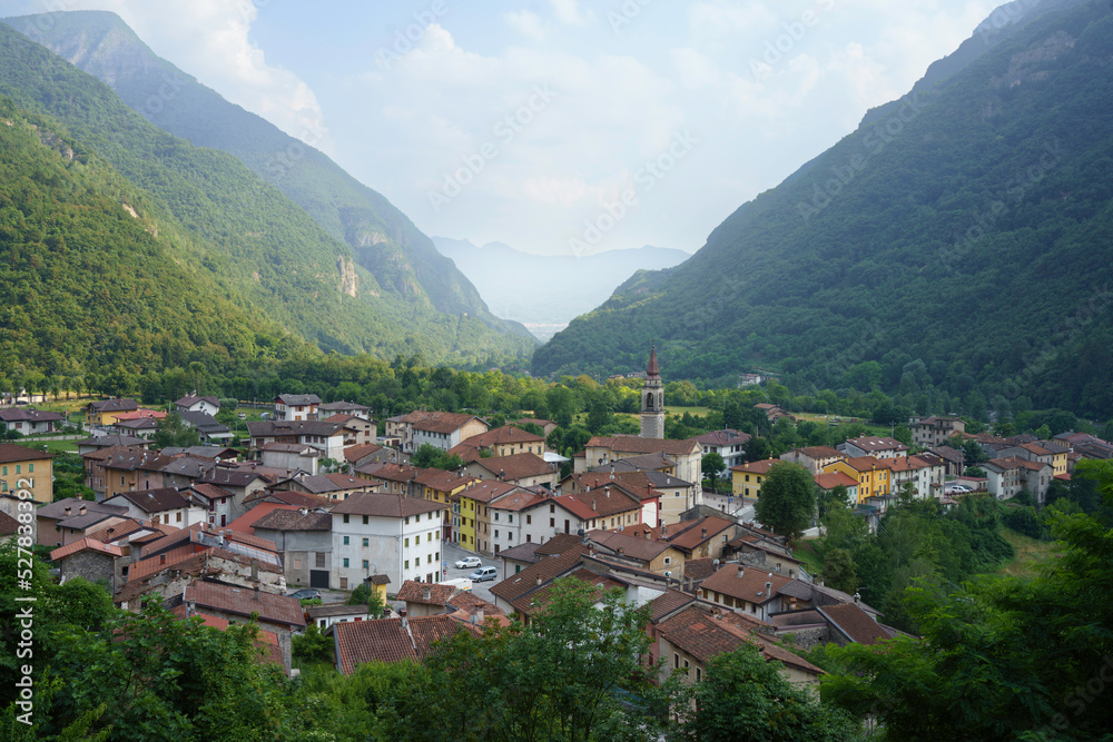 Fototapeta premium Road to Asiago near Pedescala