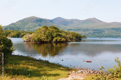Fototapeta Naklejka Na Ścianę i Meble -  lake and mountains