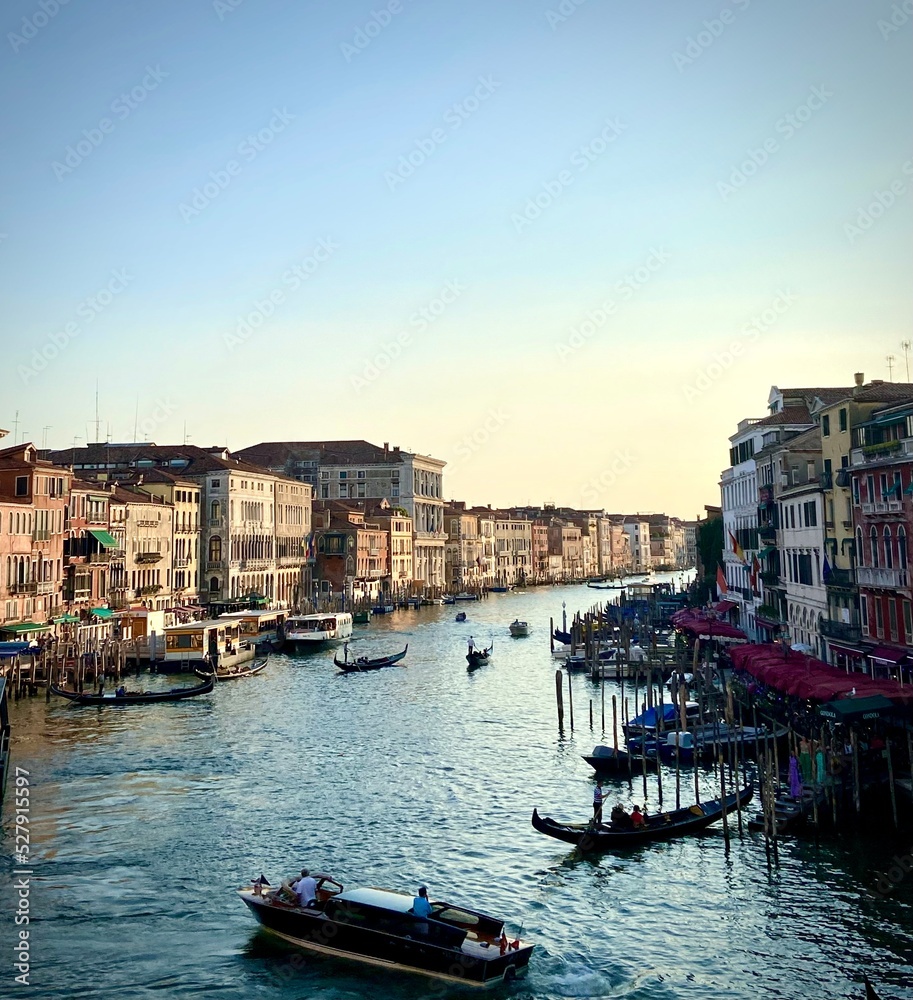 Naklejka premium city grand canal