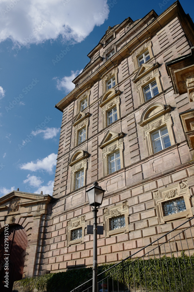 Fototapeta premium Kulmbach Akademie für neue Medien Hochformat