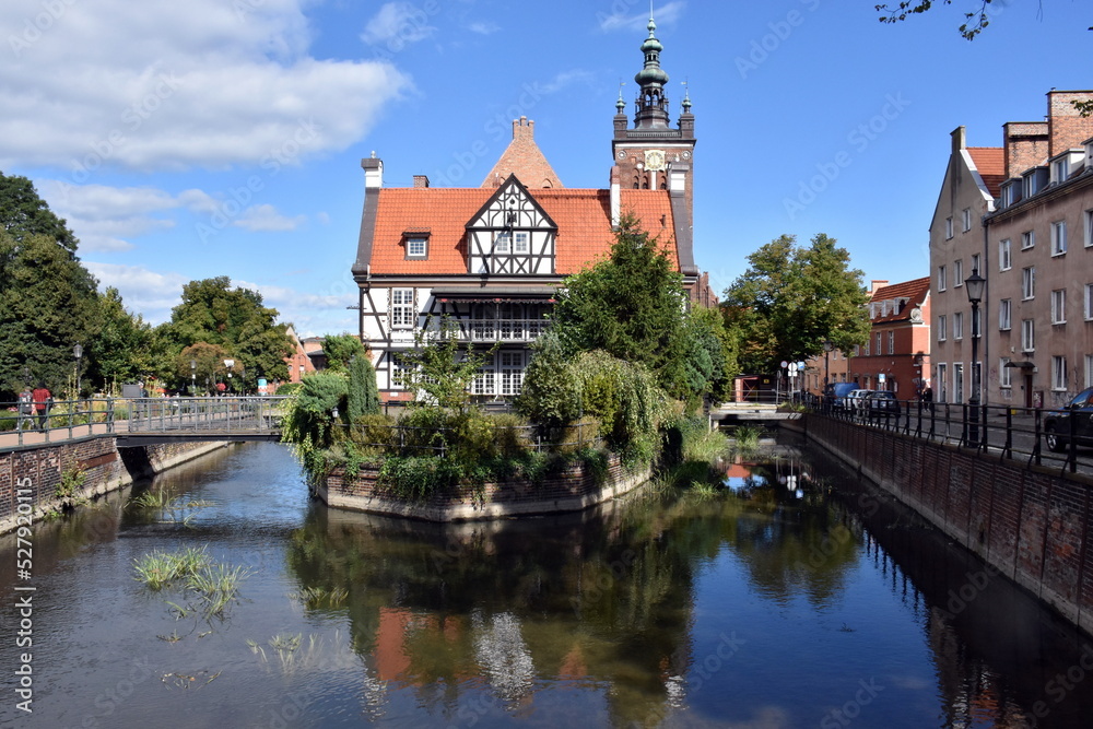 Fachwerkhaus an einem Kanal in Danzig