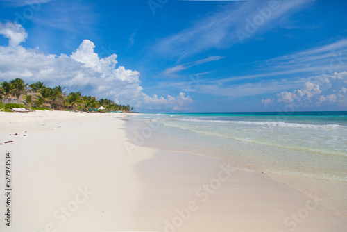 Playas de Tulum, Caribe Mexicano  © Raul