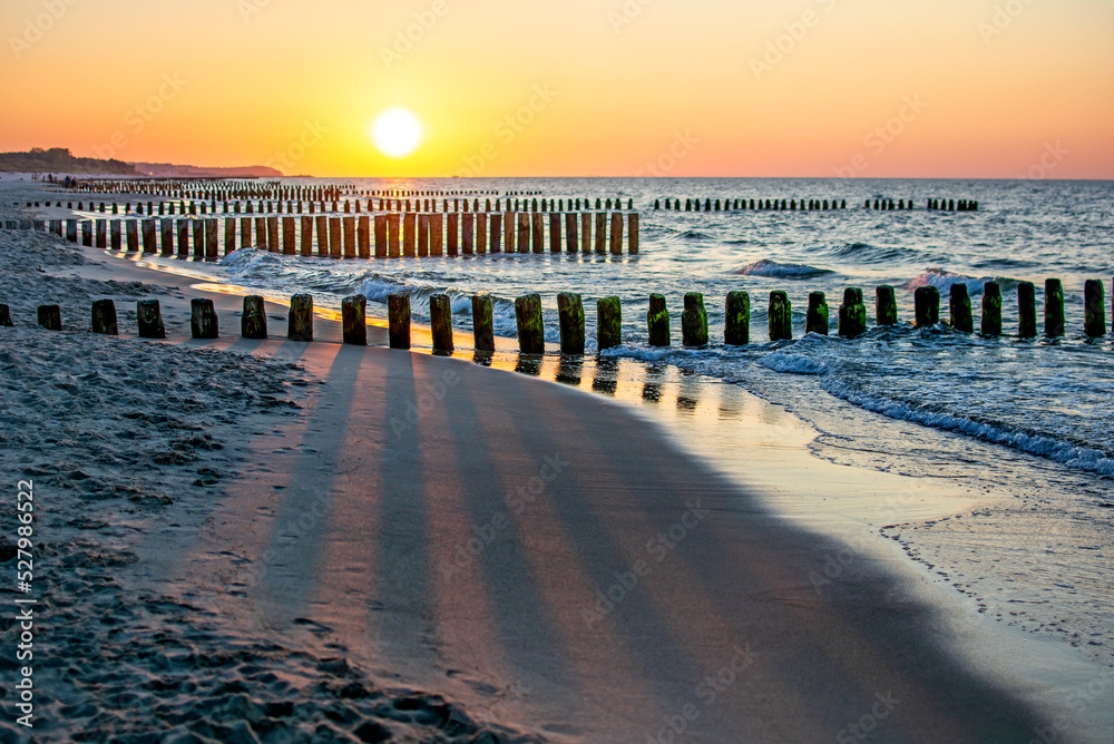 Polish beach on the Baltic Sea. - obrazy, fototapety, plakaty 