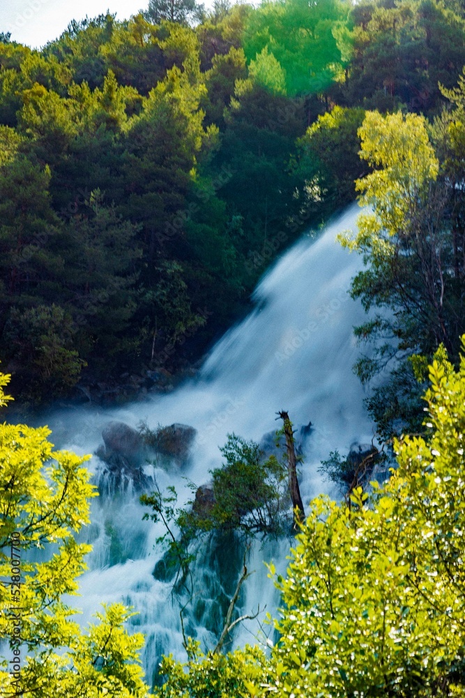 Fototapeta premium cascada pirineos