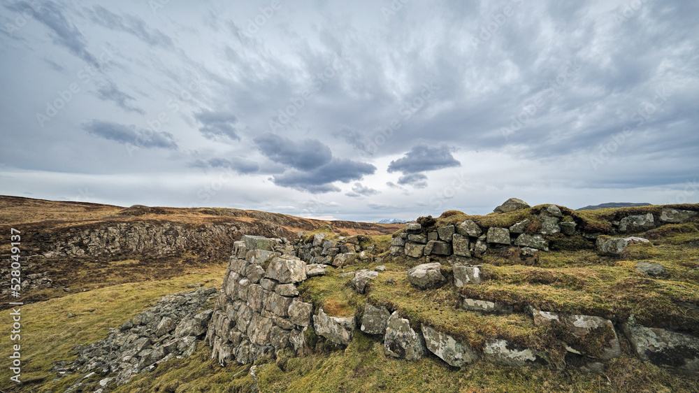 Dun Ardtrek broch, Isle of Skye Dun Ardtrek broch, Isle of Skye