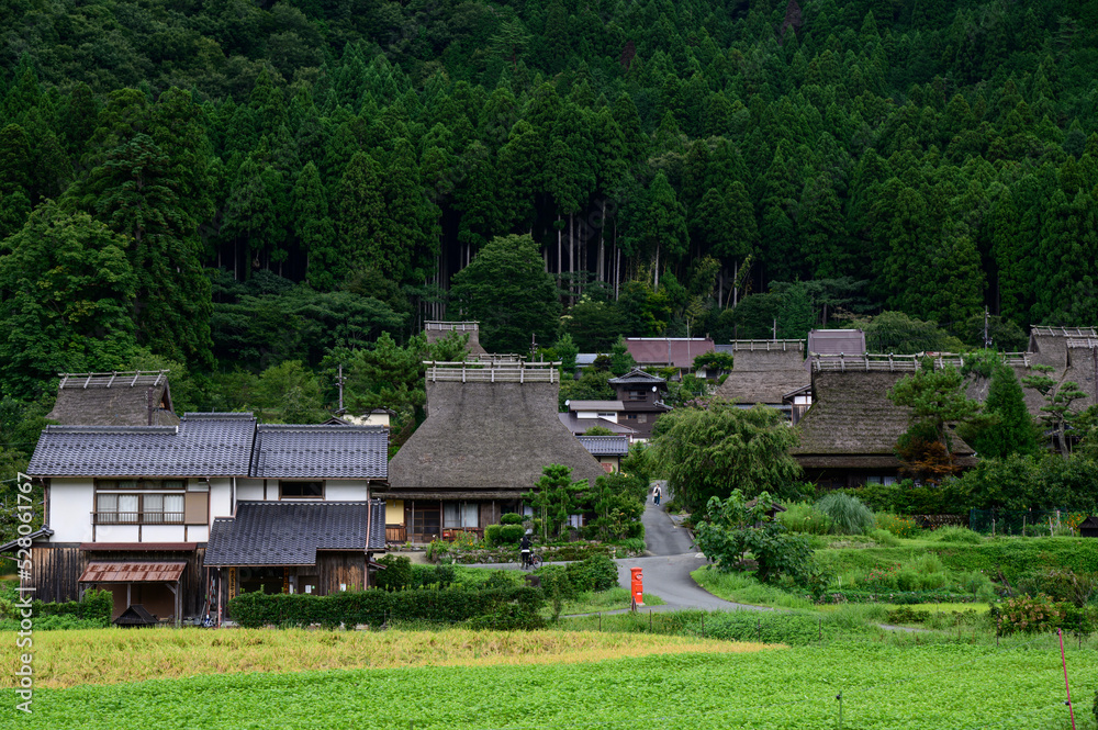 Obraz premium 京都美山かやぶき