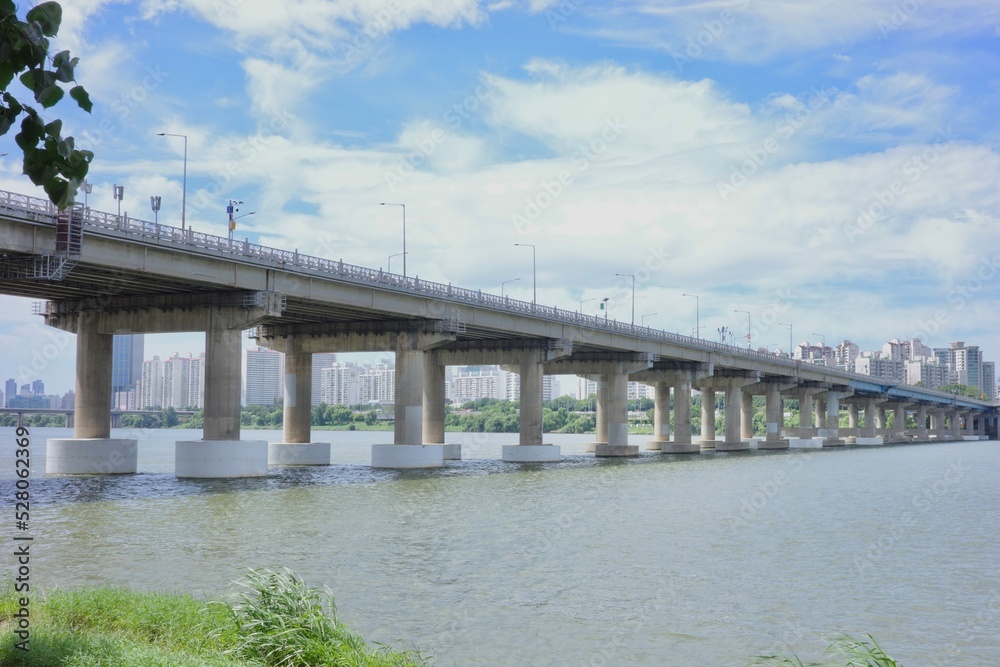 Han River brige in seoul