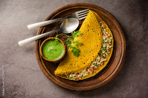 Obraz na plátně Paneer stuffed Besan chilla or Cheela made using chickpea flour with cottage che