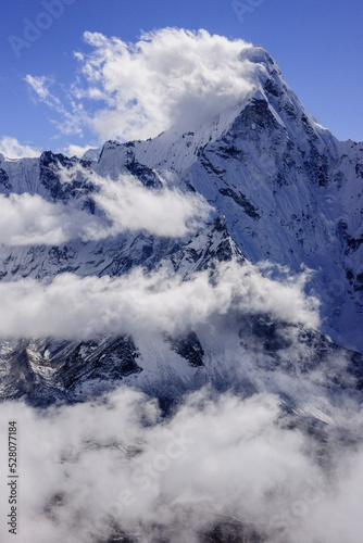 Chhukhung.glaciar Lhotse.Sagarmatha National Park, Khumbu Himal, Nepal, Asia. © Tolo