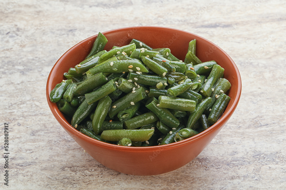 Boiled green bean with sesame seeds Boiled green bean with sesame seeds