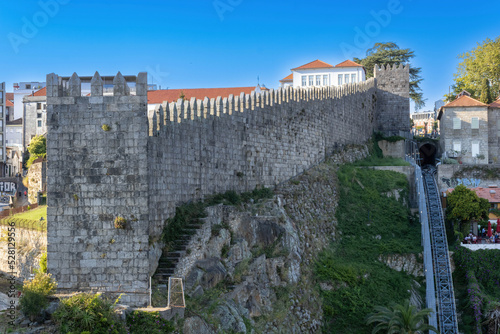 Photos Muralha Fernandina and Funicular dos Guindais, Porto