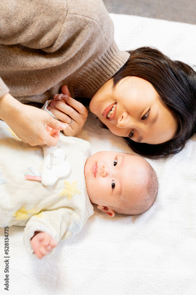 日本人の親子 Stock 写真 Adobe Stock