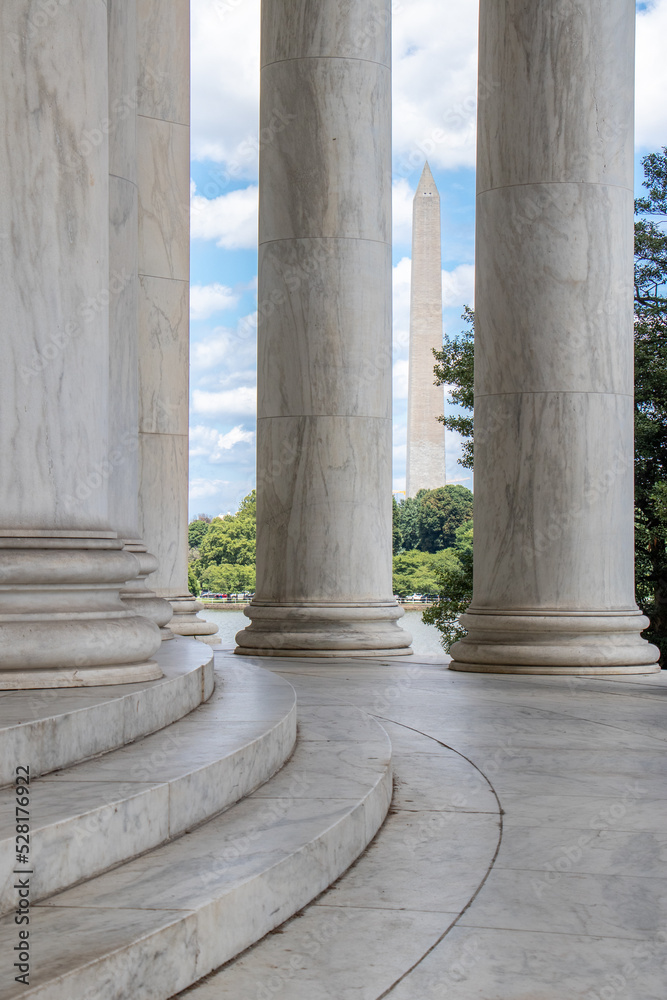 Washington Monument, as seen through pillars at the Jefferson Memorial - Washington, DC (United States of America)