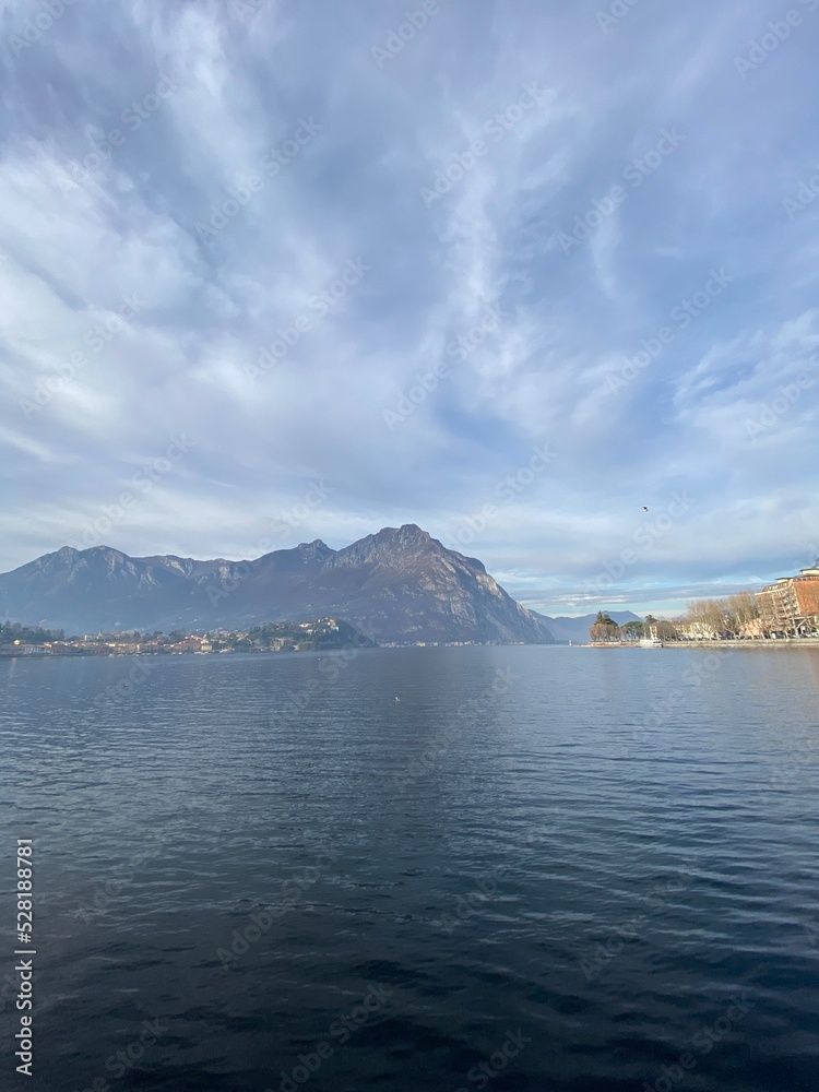 lake como country