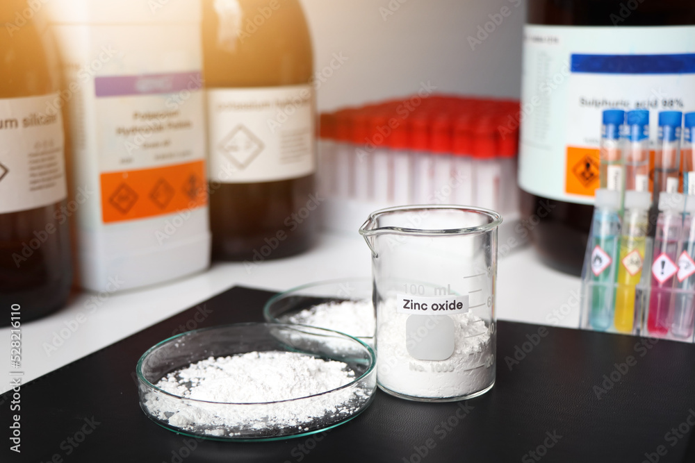 Zinc Science Lab zinc oxide in glass, chemical in the laboratory Stock Photo | Adobe Stock