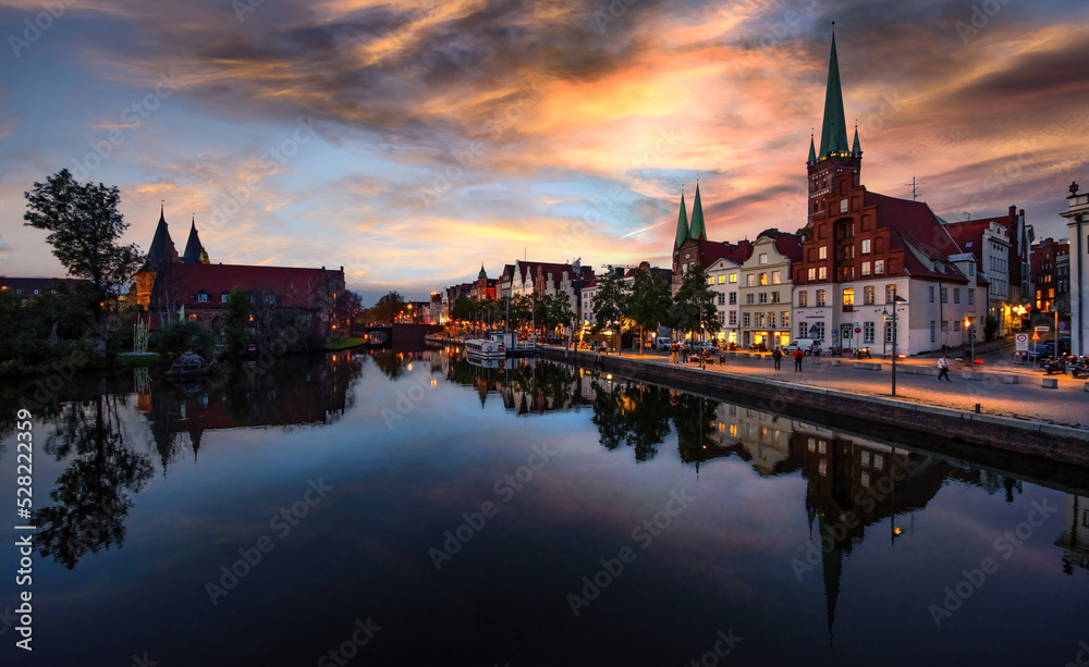 Lübeck Altstadt, Traveufer