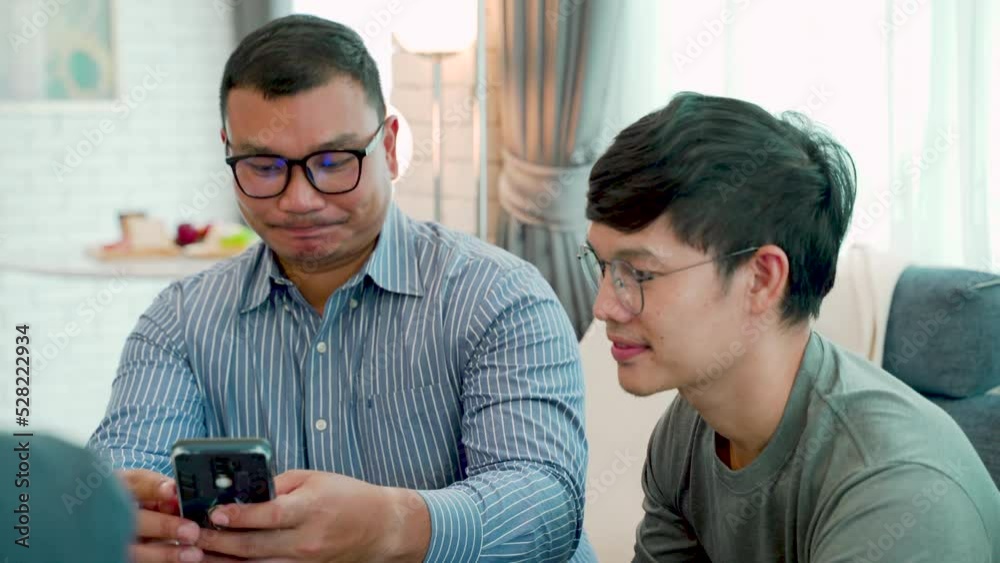 4K Two Asian couples signed a house contract with their landlords and took pictures to prove their new home after they got married. Love and friendship of LGBTQ couples 4K Two Asian couples signed a house contract with their landlords and took pictures to prove their new home after they got married. Love and friendship of LGBTQ couples