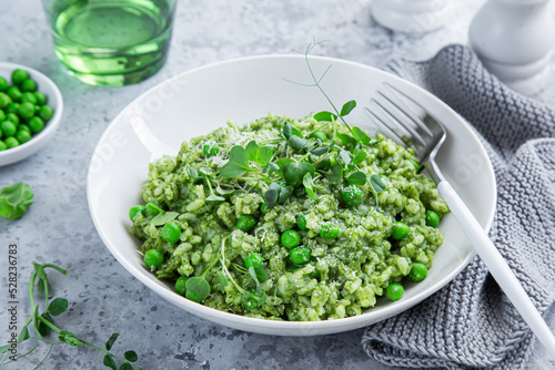 green peas and spinach risotto