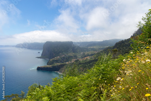 Neblige Küste von Santana, Madeira
