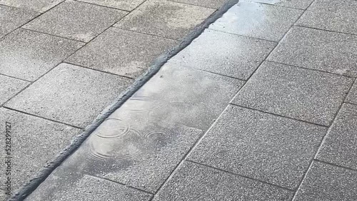 Rain pod