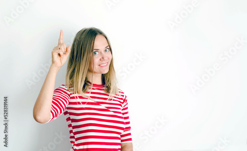 Εκτύπωση καμβά cheerful woman  promoter point index finger suggest select adverts promo over wh