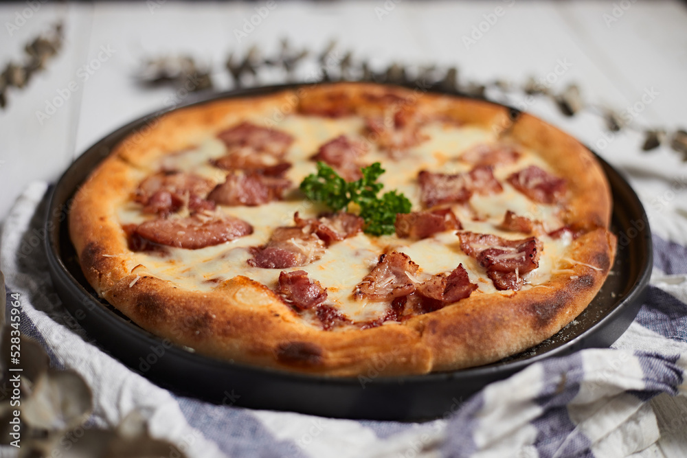 Homemade bacon and cheese pizza Homemade bacon and cheese pizza