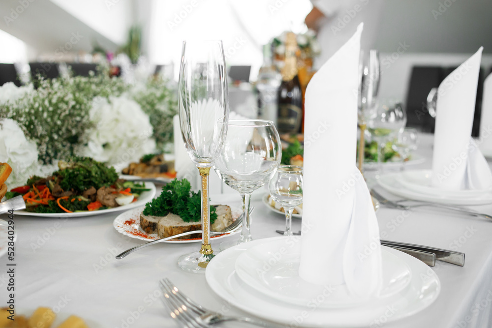 Serving the banquet table. Glass, plate, and utensils.