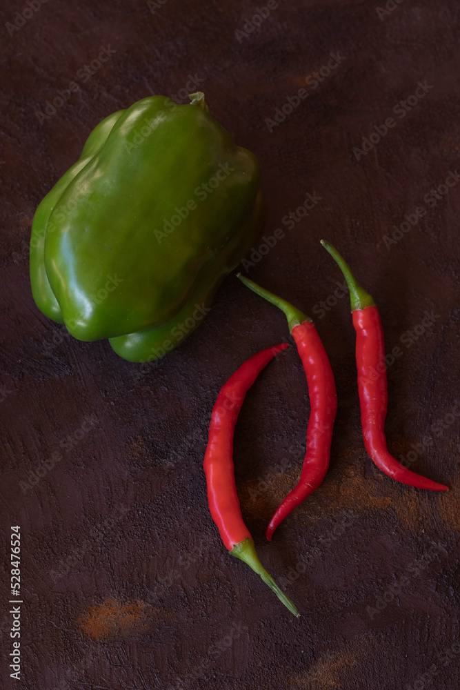 czerwona papryczka chili przyprawa gotowanie ostra uprawa świeża surowa zielona - obrazy, fototapety, plakaty 