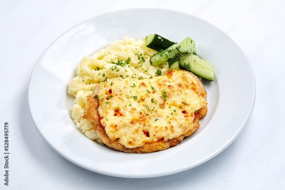 chicken with mashed potato and salad