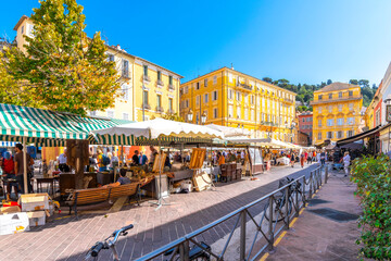 Fotobehang Nice Cours Saleya markt in oud Nice  © Kirk Fisher