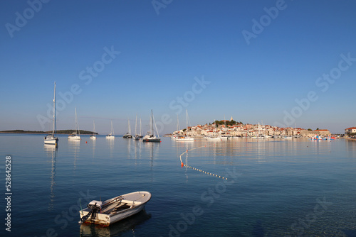 PANORAMA DI PRIMOSTEN IN CROAZIA